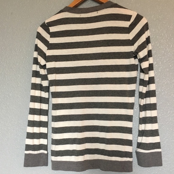 Forever 21 Small striped light sweater - Picture 3 of 3